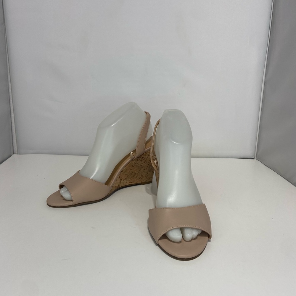 Express Women's Beige Wedge Sandals